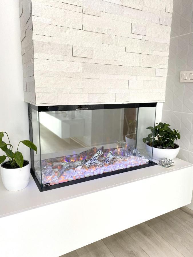 Apartment Eleganz - Near The Center With Free Parking